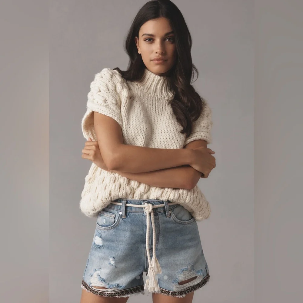 NWT Anthropologie Pilcro Distressed Embroidered Hem Denim Shorts Sz 27,28,29 - Picture 5 of 10